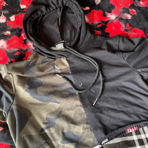 Camo crop hoodie - Picture 3 of 3